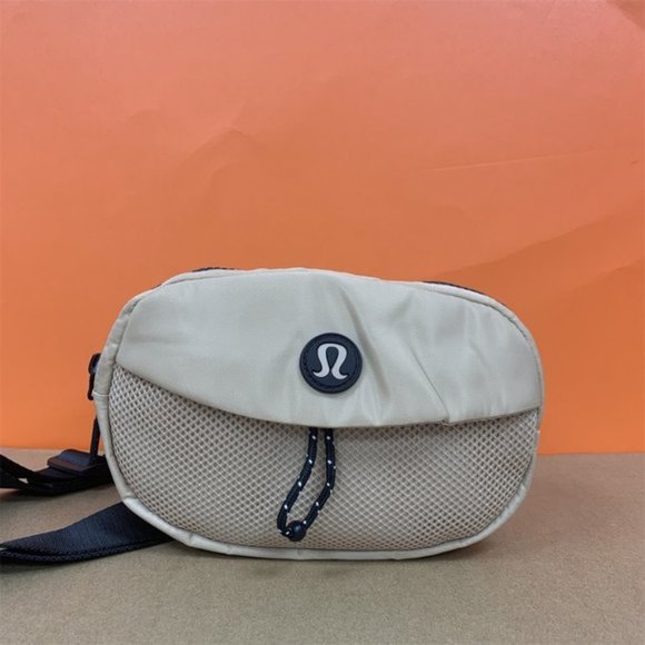 NWT Lululemon Everywhere Mini Belt Bag Khaki 1L - Picture 1 of 7